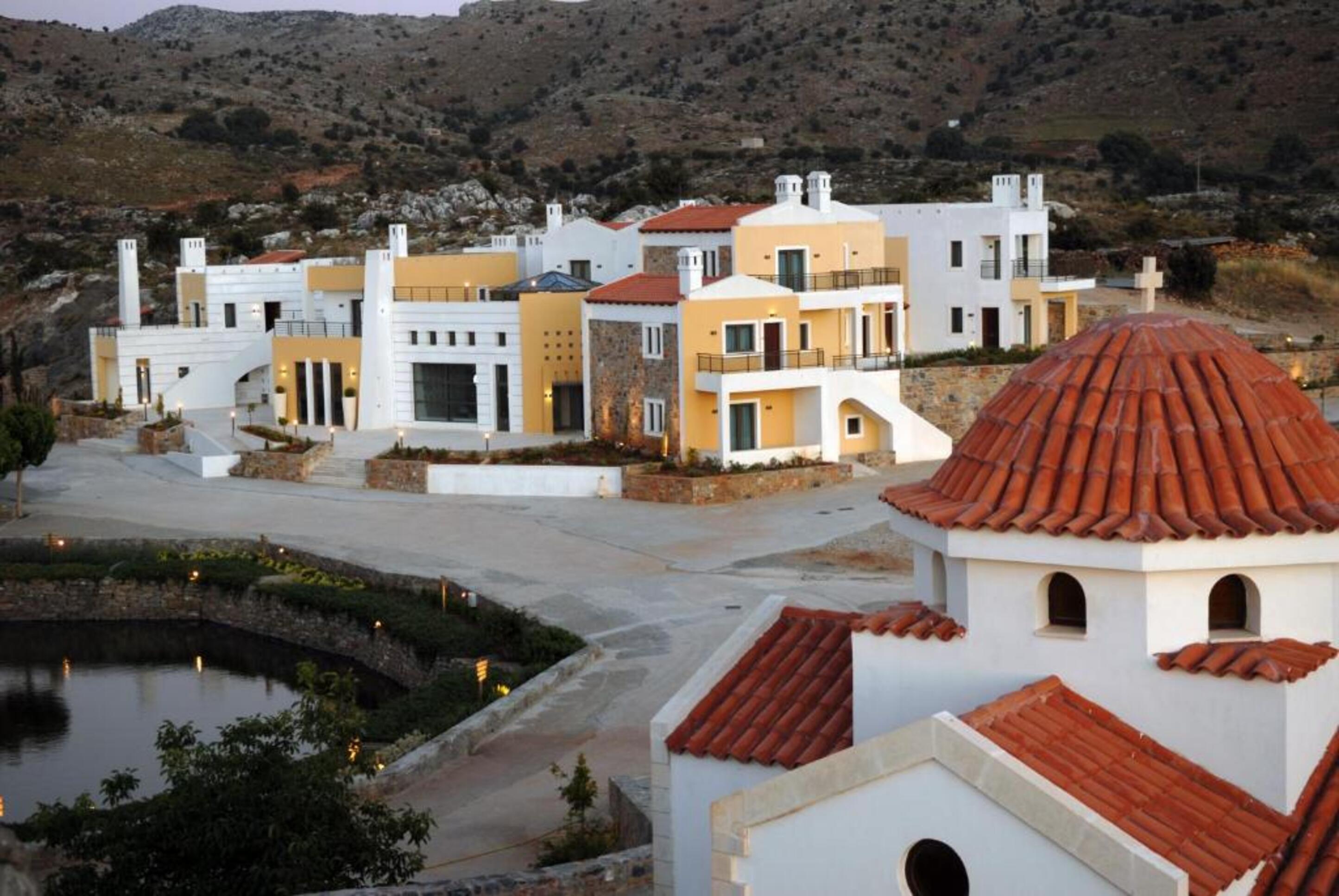 Delina Mountain 4* Anogeia