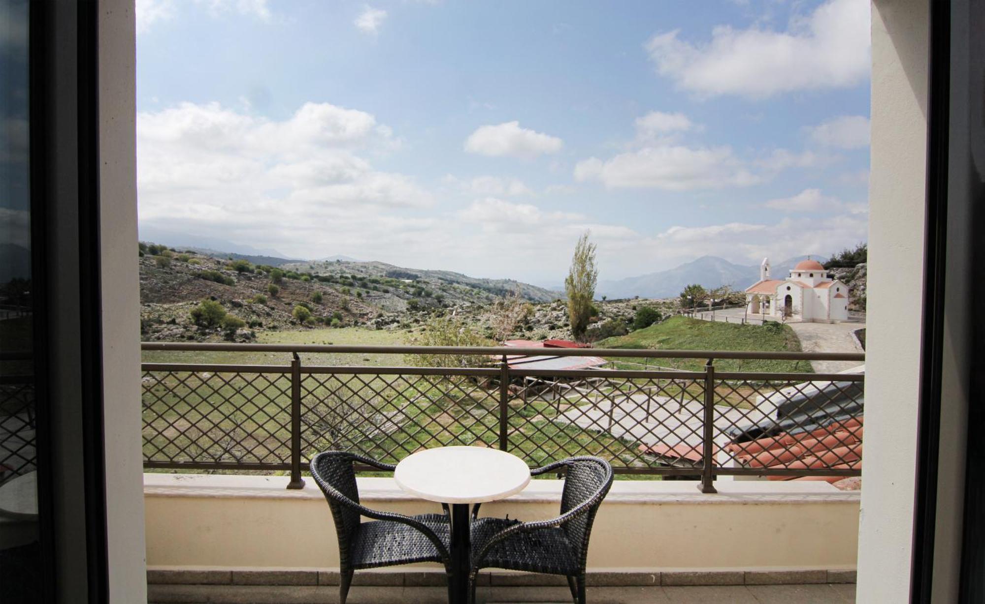 Delina Mountain 4* Anogeia